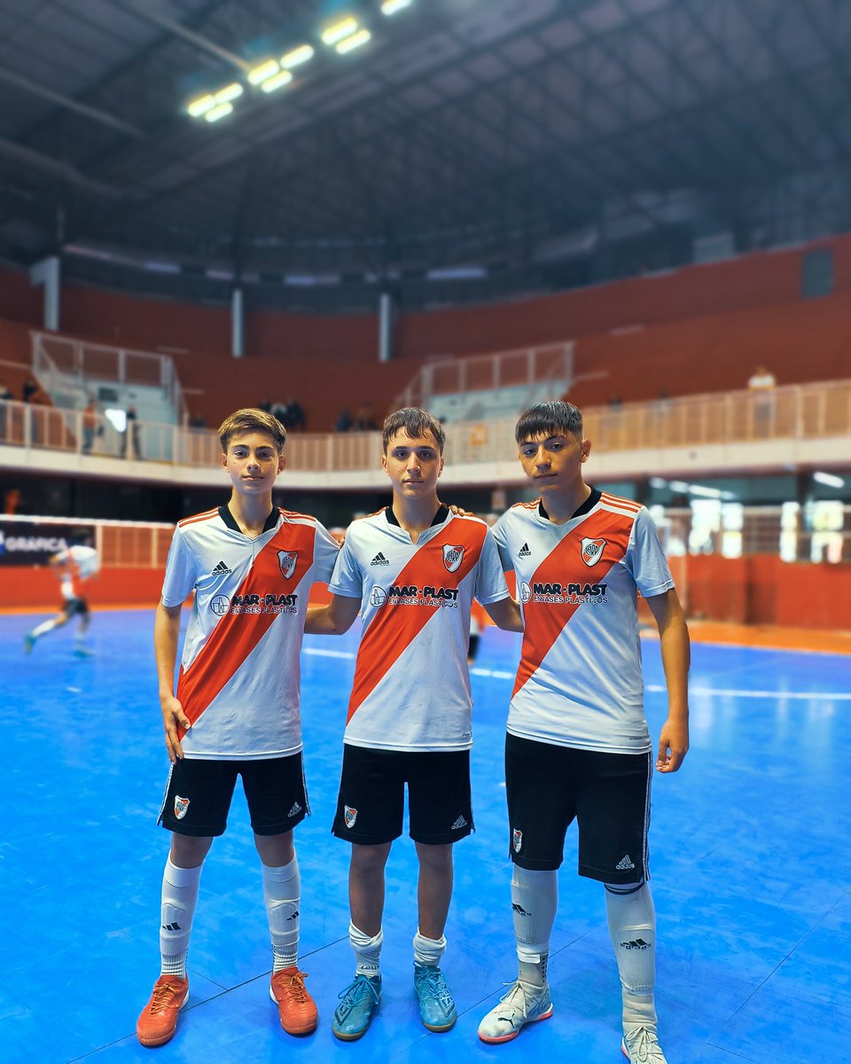 #Formativas Resultados🆚 AAAJ

✅3ra div: 2-3
Grano (2) y Oliva

✅ 4ta div: 4-6
Palotti (2), Gómez (2) y Zárate (2)

✅5ta div: 2-5
Ledesma (3), Bustamante y B. Barredo