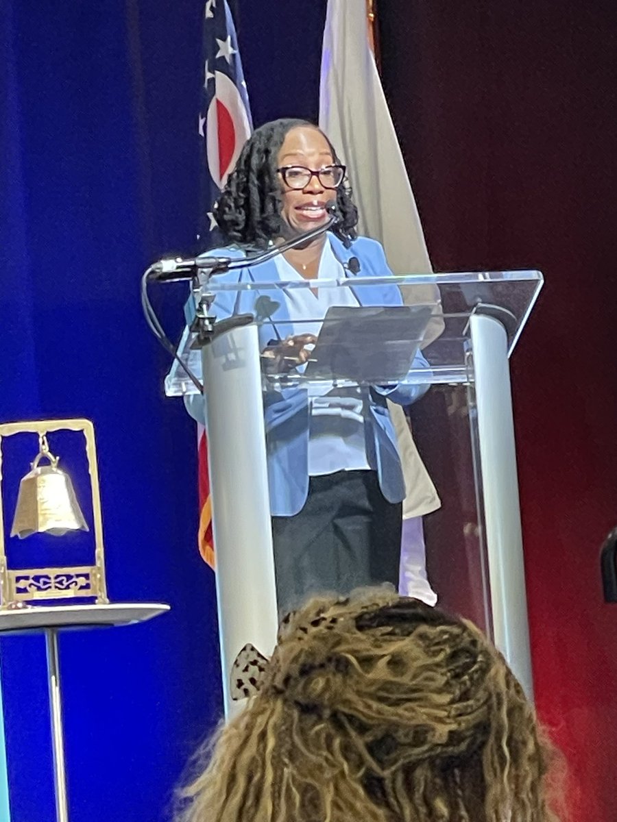VoteJeffJohnson's tweet photo. Cleveland City Club Forum with Justice Ketanji Brown Jackson on Monday was AMAZING! 1700 heard her discuss her life’s journey leading to her appointment as the first Black woman to the U.S. Supreme Court. She read from her new memoir, Lovely One, and answered questions. BRAVO!👏🏽 https://t.co/zjcqRxcOjG