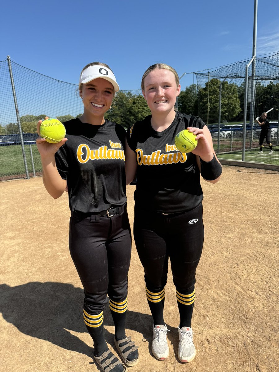 Iowa Outlaws Select 06 Andrew (@iowa_06) on Twitter photo Bomb 💣 Squad from the last two weekend tourneys!
<a href="/BellaTaylor21_/">Bella</a> 💣 💣
<a href="/MylieHatfield/">Mylie Hatfield</a> 💣 💣
<a href="/addison_lyddon/">Addison Lyddon</a> 💣
<a href="/aubreylensmeyer/">Aubrey Lensmeyer</a> 💣 Bomb 💣 Squad from the last two weekend tourneys!
<a href="/BellaTaylor21_/">Bella</a> 💣 💣
<a href="/MylieHatfield/">Mylie Hatfield</a> 💣 💣
<a href="/addison_lyddon/">Addison Lyddon</a> 💣
<a href="/aubreylensmeyer/">Aubrey Lensmeyer</a> 💣