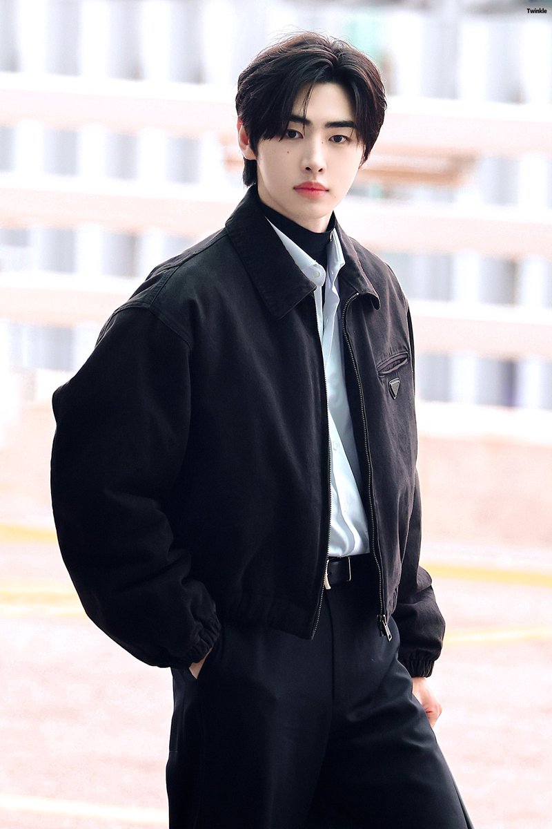 나만의 블랙스완 당신을 보고 첫눈에 반했습니다