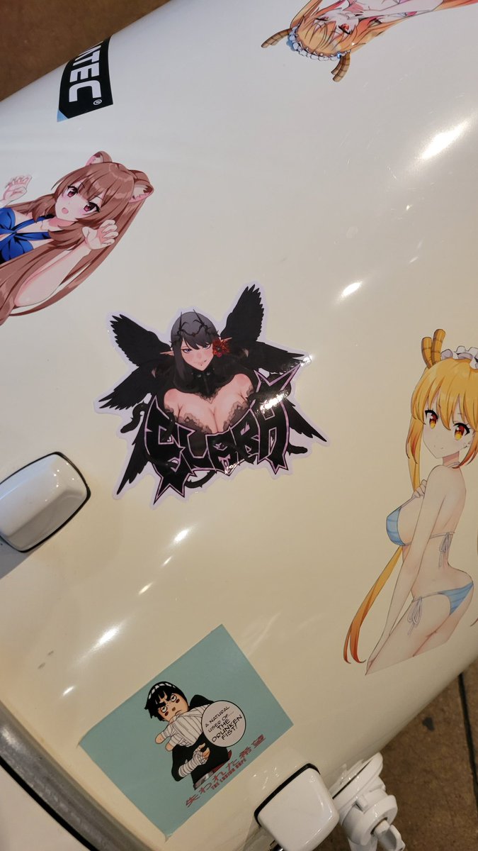 Last night the legend <a href="/ElaraVtuber/">Elara | 🧝‍♀️🤘</a> got added to the kit! One step closer to covering the whole kit!