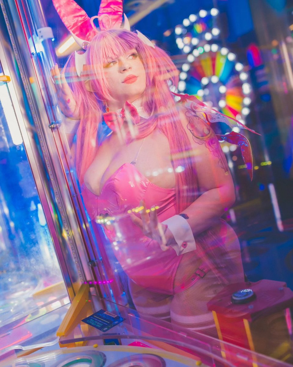 AngelFoxCosplay's tweet image. I am in love with these photos!! 

I can&apos;t get over the fact we did this shoot randomly cause he stopped me then realized we follow each other xD

Photo by @somesayimmodest 

#ironmousecosplay #ironmouse #vshojo #bunnygirl #bunnyironmouse #cce #colossalconeast