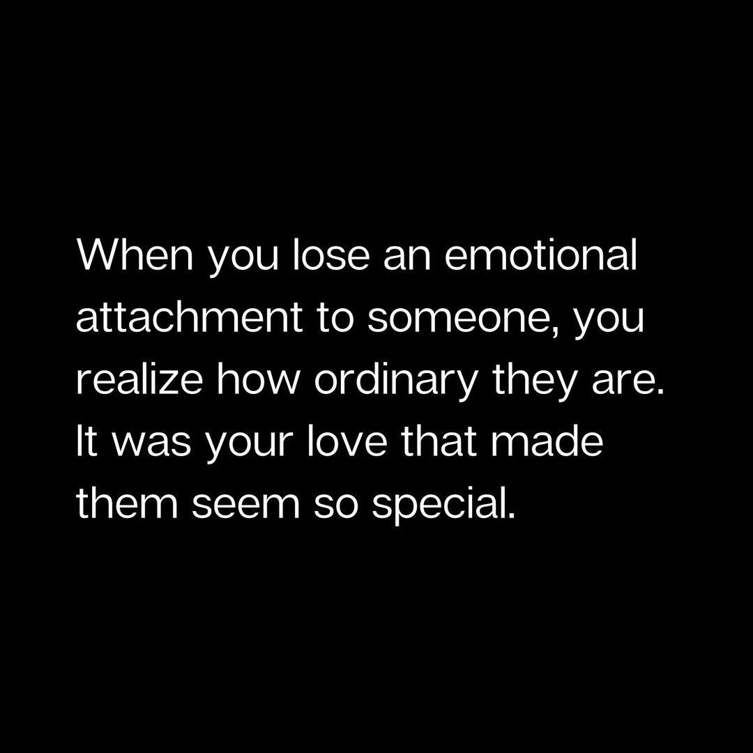 WakeupPeopIe's tweet photo. When love is gone, clarity steps in. https://t.co/GOecbj9AB3
