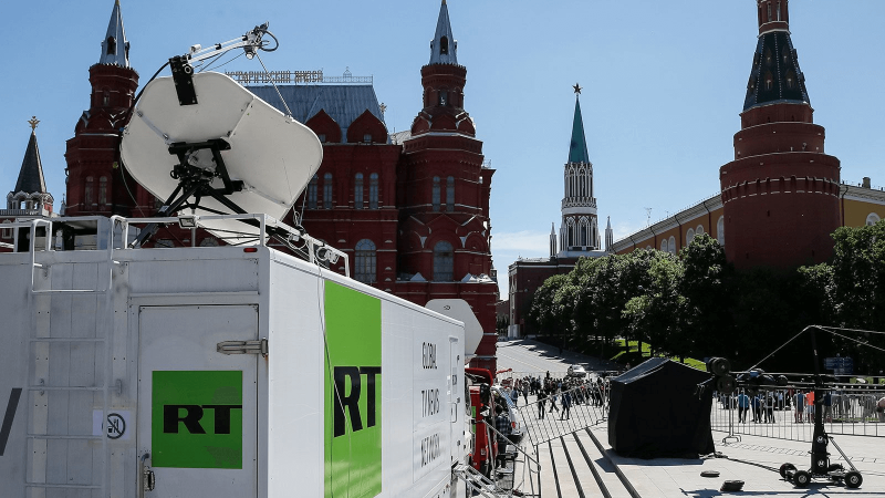 Netymedia's tweet photo. Meta expulsa de sus plataformas al medio estatal ruso RT por “actividad de interferencia extranjera” https://t.co/mhQzuYgIzU https://t.co/HVxCuDvlVN