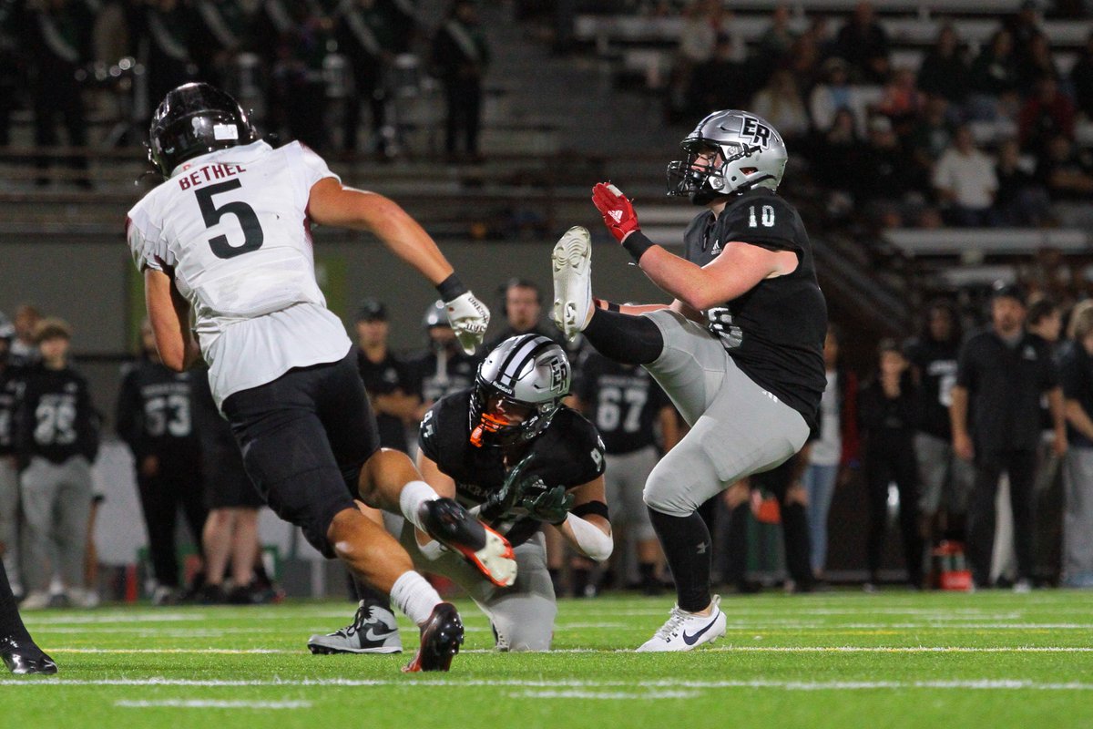 Scott Stoll (@scottstoll12) on Twitter photo Tough loss for <a href="/JagNationFB/">Emerald Ridge Football</a> last Friday night. Back at it this week at Sparks vs GK.
GO JAGS! Tough loss for <a href="/JagNationFB/">Emerald Ridge Football</a> last Friday night. Back at it this week at Sparks vs GK.
GO JAGS!