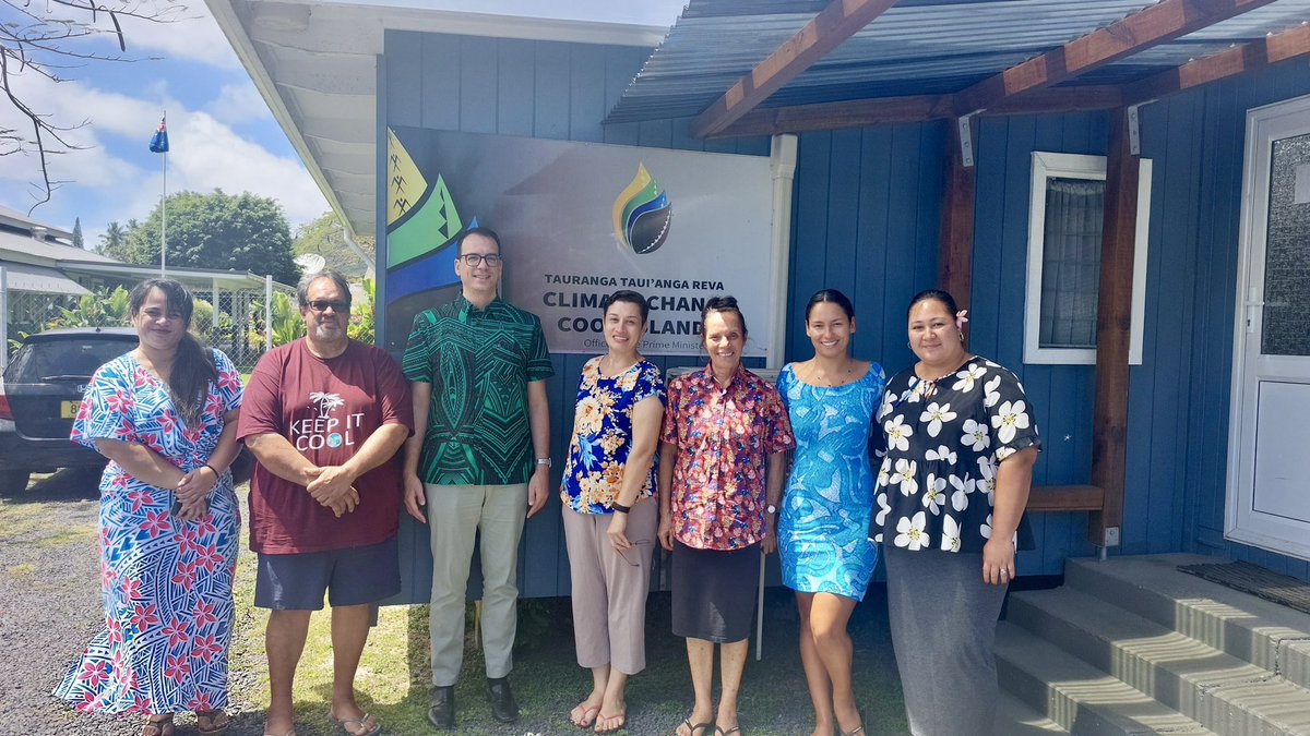 P_DallaStella's tweet photo. Started @UNDP_Samoa integrated mission to #CookIslands today, meeting our long term partners from National Environment Service and Climate Change CI. Fruitful discussion on ongoing and future collaborations to advance implementation of CI’s #environment and #climate agenda. https://t.co/ydsISoLFSy
