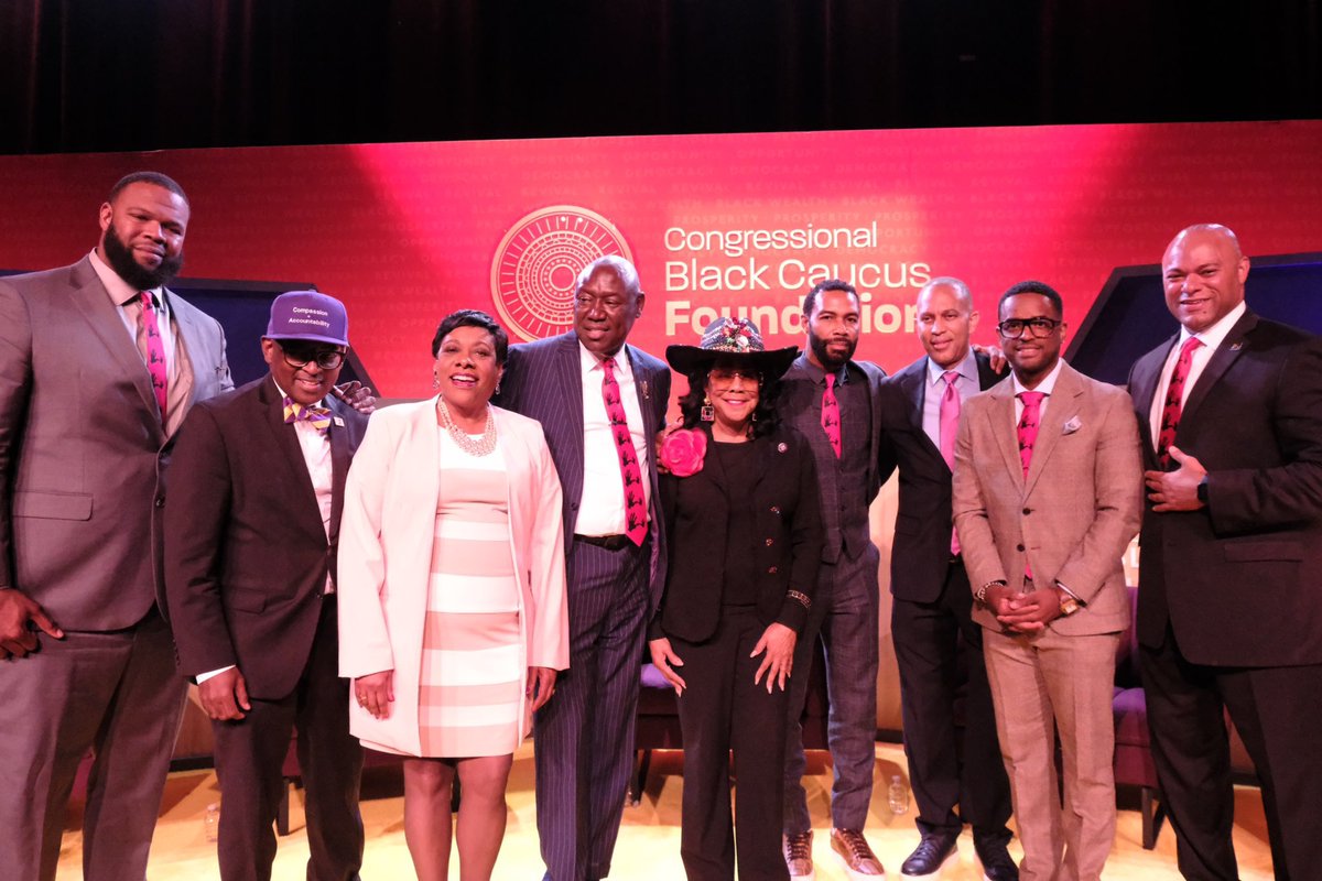 Michael DeVaul 🧡💙⚖️💜💛 (@michaeldevaul) on Twitter photo Our Boys are NOT Broken, The Systems Need Repair!
The skills we need to elevate in the schools, neighborhoods & communities are compassion & accountability. They give us the tools to heal & to hear.
Outstanding crowd at <a href="/CBCFInc/">CBCF Inc.</a> <a href="/CSSBMB_/">COMMISSION ON THE SOCIAL STATUS OF BLACK MEN+BOYS</a> 👏🏾
#WeSeeYou <a href="/OfficeofBMA/">Office of Black Male Advancement</a> #ymca #bymoc Our Boys are NOT Broken, The Systems Need Repair!
The skills we need to elevate in the schools, neighborhoods & communities are compassion & accountability. They give us the tools to heal & to hear.
Outstanding crowd at <a href="/CBCFInc/">CBCF Inc.</a> <a href="/CSSBMB_/">COMMISSION ON THE SOCIAL STATUS OF BLACK MEN+BOYS</a> 👏🏾
#WeSeeYou <a href="/OfficeofBMA/">Office of Black Male Advancement</a> #ymca #bymoc