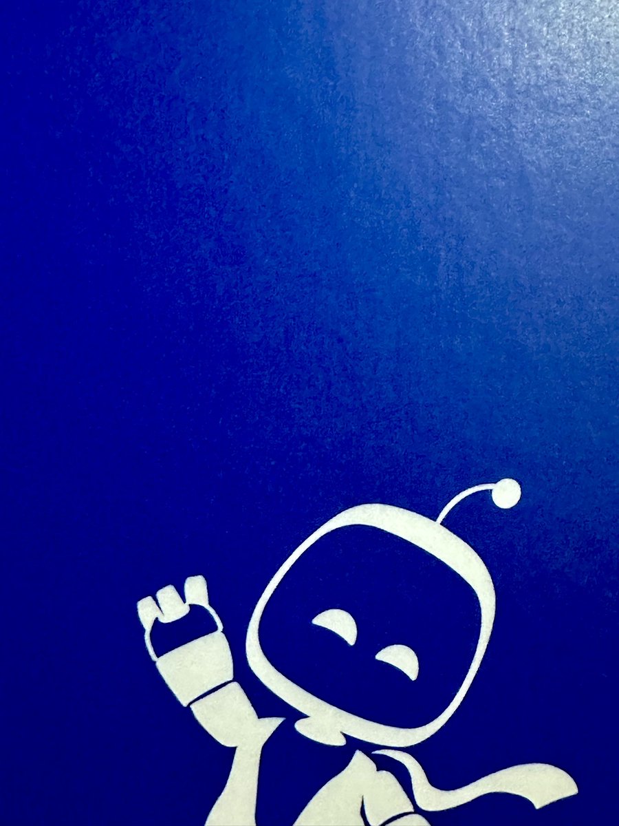 TubeStationGame's tweet photo. Morning #AstroBot Fam 🔥 have a great day ahead 🫡
Best looking #dualsense is here #AstroBotPS5 #astrobotdualsense @TeamAsobi 

#PS5Pro #ps5 #PlayStation5 #PlayStation5Pro #PlayStation6 

unboxing soon, stay tuned😇 
@FrostyLesPaul @illegaldesi @Mehardeep2 @ArjanGill3 https://t.co/adY57jE6lD
