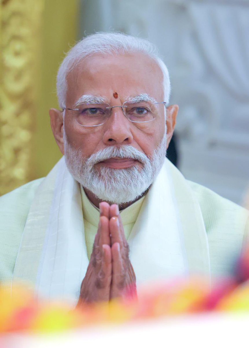 RajeshTonyD's tweet photo. भारत के यशस्वी प्रधानमंत्री "विकास पुरूष" आदरणीय श्री @narendramodi जी को जन्मदिवस पर हार्दिक बधाई एवं शुभकामनाएं। 

आपके कुशल नेतृत्व में देश सदैव नई बुलंदियों को छुए एवं आप दीर्घायु हों, प्रसन्न रहें, ऐसी कामना करता हूँ।

#HappyBdayModiji #NarendraModi 
#DND_NETWORK #LIVE

https://t.co/2TPyGbEBMJ