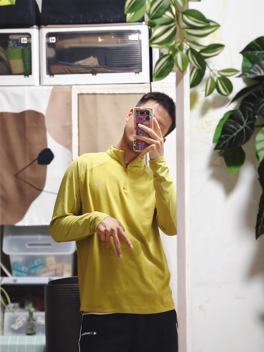 我以前是真的快乐🥤，
但后来我学会了假笑。