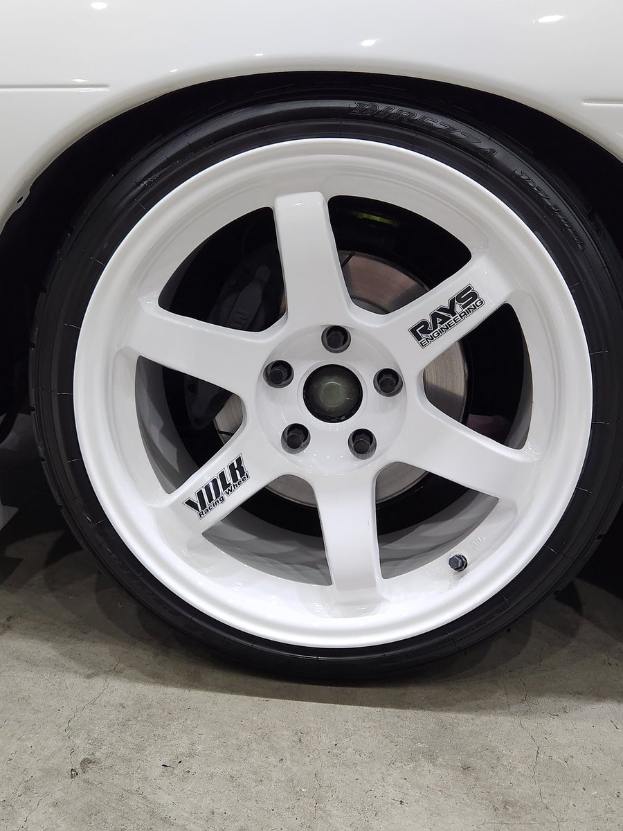passho_7010's tweet image. つばささんのS13白ホイール×白ボディーがとても良い!ボディーの白がホイールの色に近いのが最高です✨

あと外装だけでなく内装の状態が良すぎて感動してました😤

#ccc