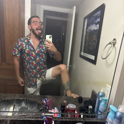 ryanwallaceee's tweet image. #NewProfilePic still drippin, still that bitch