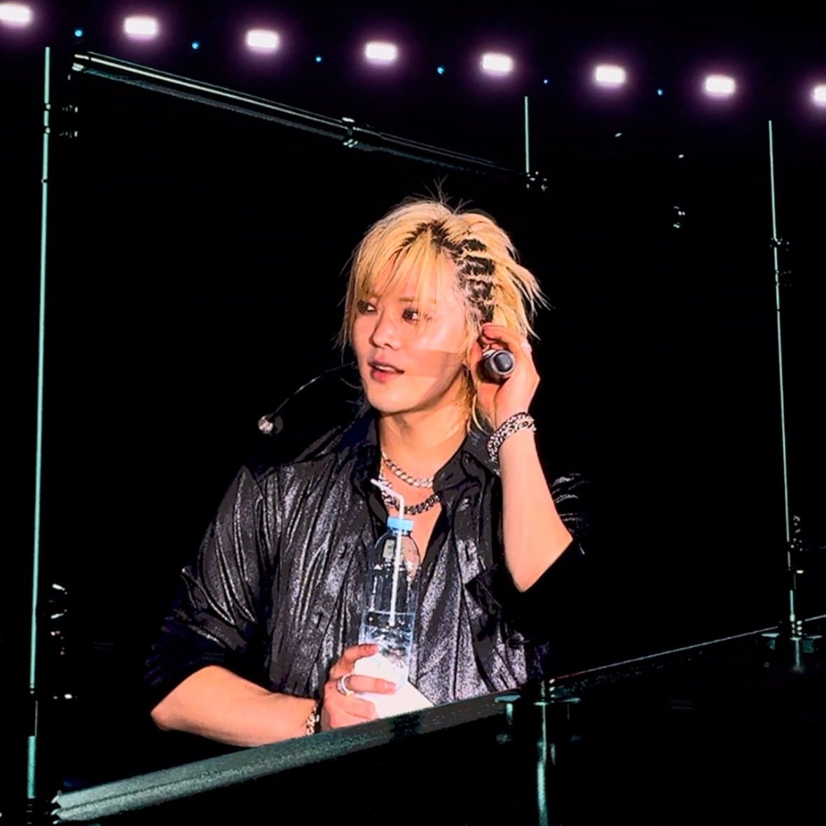 low quality nakamoto yuta tweet media