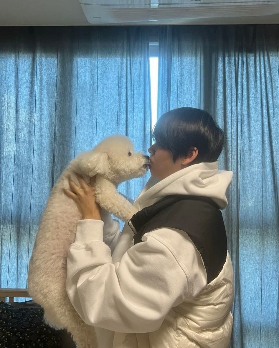 이번엔 어떤 찰리 사진을 올려줄지 기대돼