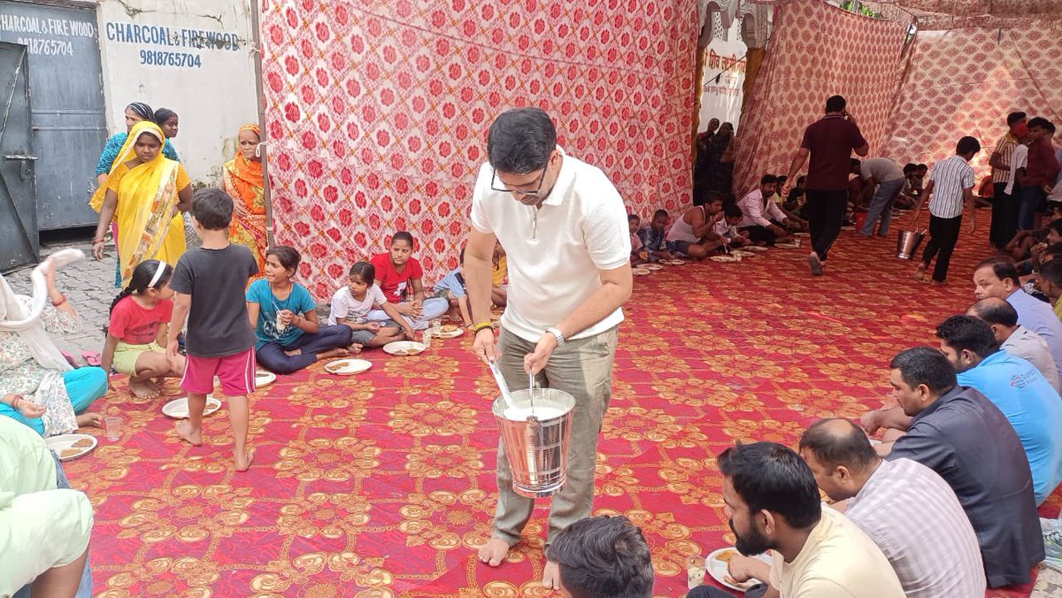 अनंत चतुर्दशी की अनंत बधाई 🙏
अनंत चतुर्दशी के साथ ही गणेश महोत्सव का समापन हो गया । गणपति बप्पा मौर्या अगली बरस तू जल्दी आ। पितृ पक्ष का आरंभ हुआ । इस अवसर पर भंडारे के आयोजन में कन्या पूजन किया एवं सेवा करने का अवसर प्राप्त हुआ।