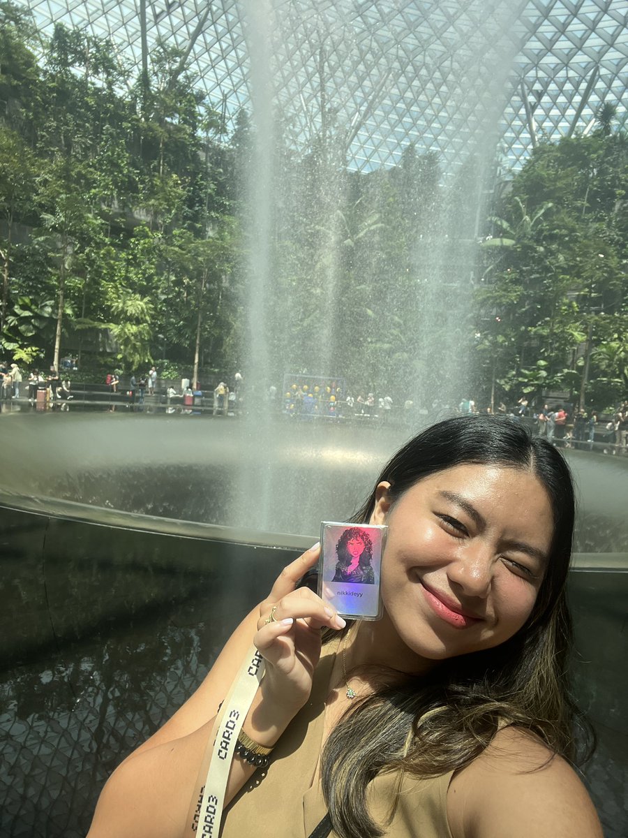 nikkideyy's tweet photo. GM from Singapore 🇸🇬

So excited for @token2049 and @SolanaConf 🫶 See you guys around? 👀

(p.s. gonna wear this id card ~ pls say hi if you recognize me 🥺) https://t.co/n4Znsk4YiI