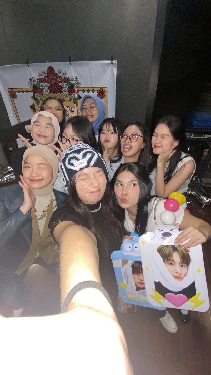 fallinsnw's tweet image. Tim menang diawal 👍🏻 tengs for kemarin gaissss