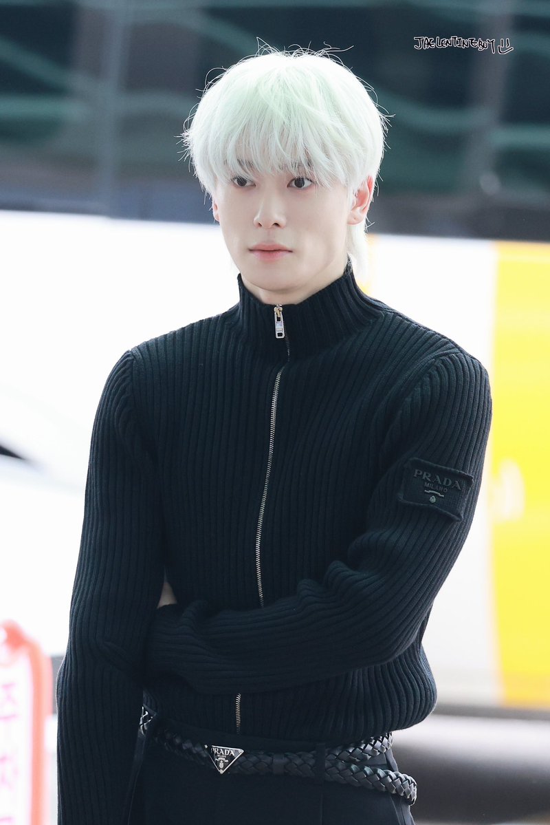 УЛЕТЕЛА КАК И МОИ ТРУСЫ