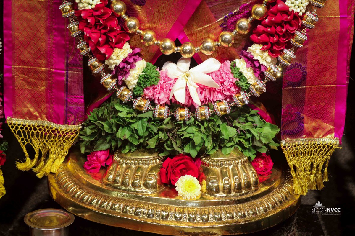 ISKCONPune's tweet photo. 🙏🏽Today's Darshan 📿 🗓17-09-2024🙏
🌷Sri Balaji🌷
🚩@ISKCONNVCCPune🚩
.
.
#ISKCONNVCCPune #ISKCONNVCC #ISKCONPune #ISKCON
#17thseptember #17thseptember2024 #Tuesday
#kirtan #Harekrishna #Krishna #Kirtan #Krishna
#Harinaamsankirtan #Radheshyamdas
#Radhe #Radha #Radhakrishna https://t.co/yWhZ50WFFl
