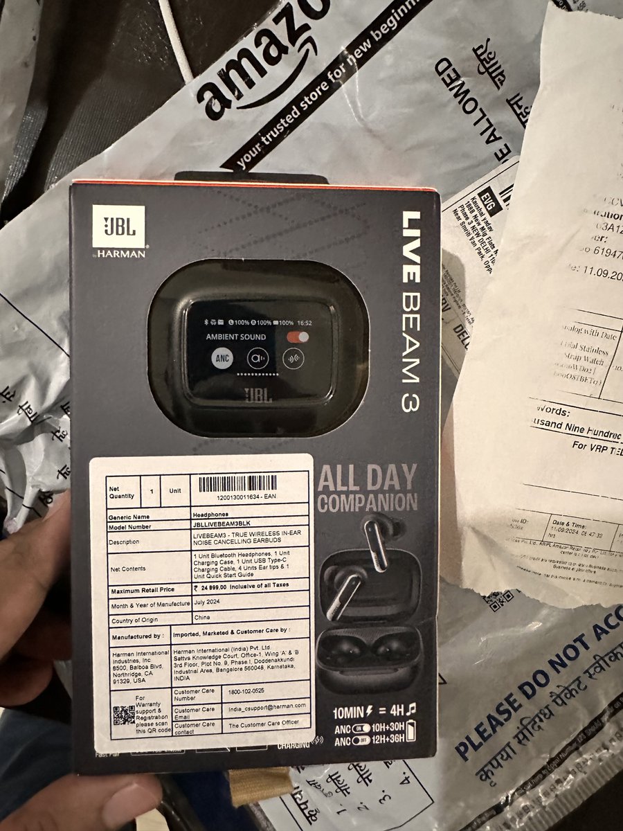 kaushal967's tweet photo. I placed an order for a Titan watch on @amazonIN but received JBL headphones instead. Despite providing all the necessary evidence, @amazonIN's investigation confirms the correct item was delivered. 🤔" https://t.co/4RzlqBmksu