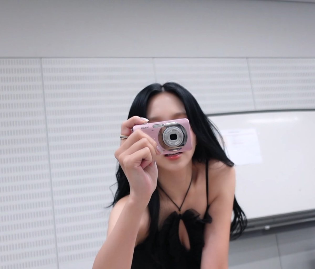 According to their staff, out of all members, Mina's the most unexpected member to own a digicam. She recently got into it and bought one. Tzuyu even said she took good pictures with it! 😍✨️