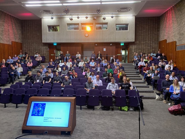 And we are back! With the 7th <a href="/RSC_BMCS/">RSC BMCS</a> /RSC-CICAG Artificial Intelligence in #Chemistry Meeting! #AI #ArtificialIntelligence #MachineLearning #ML #DataScience #MachineIntelligence #Data #Science #AIChem24