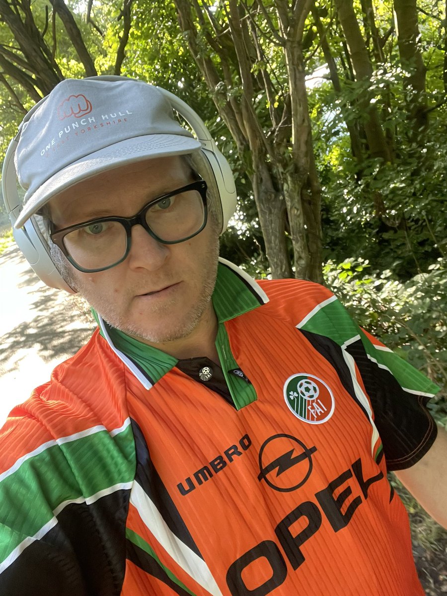 jamie🍀🇮🇪 (@kingofthelepric) on Twitter photo Can’t beat an old retro top <a href="/RepublicofIrela/">Republic of Ireland </a> <a href="/IrelandFootball/">Ireland Football ⚽️🇮🇪</a> while smashing the steps also wearing the <a href="/onepunchhull/">One Punch Hull and East Yorkshire</a> West Yorkshire Can’t beat an old retro top <a href="/RepublicofIrela/">Republic of Ireland </a> <a href="/IrelandFootball/">Ireland Football ⚽️🇮🇪</a> while smashing the steps also wearing the <a href="/onepunchhull/">One Punch Hull and East Yorkshire</a> West Yorkshire