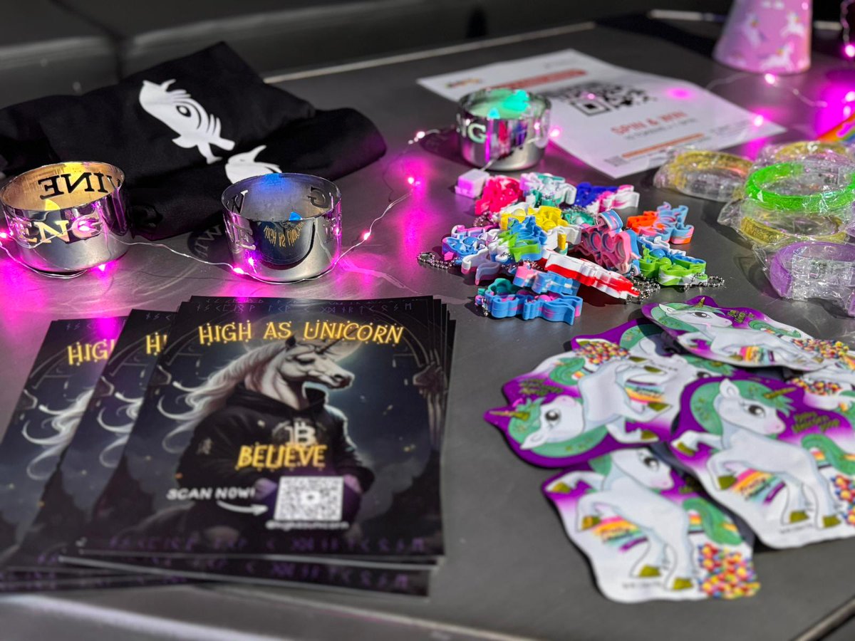 crypt0mistic1's tweet photo. @smoblerstudios getting ready to get #highasunicorn @highasunicorn #Runes #Bitcoin #Blockchain @token2049 https://t.co/ka5FeSwh3y