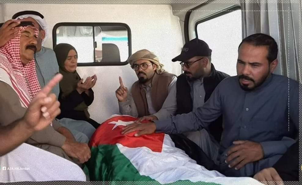 اللّٰهم تقبله مع النبيين والصديقين والشهداء والصالحين وحسن أولئك رفيقاً 🇯🇴 
عريس الوطن والشهيد البطل 🤍
#ماهر_الجازي 
#الأردن 
#معان