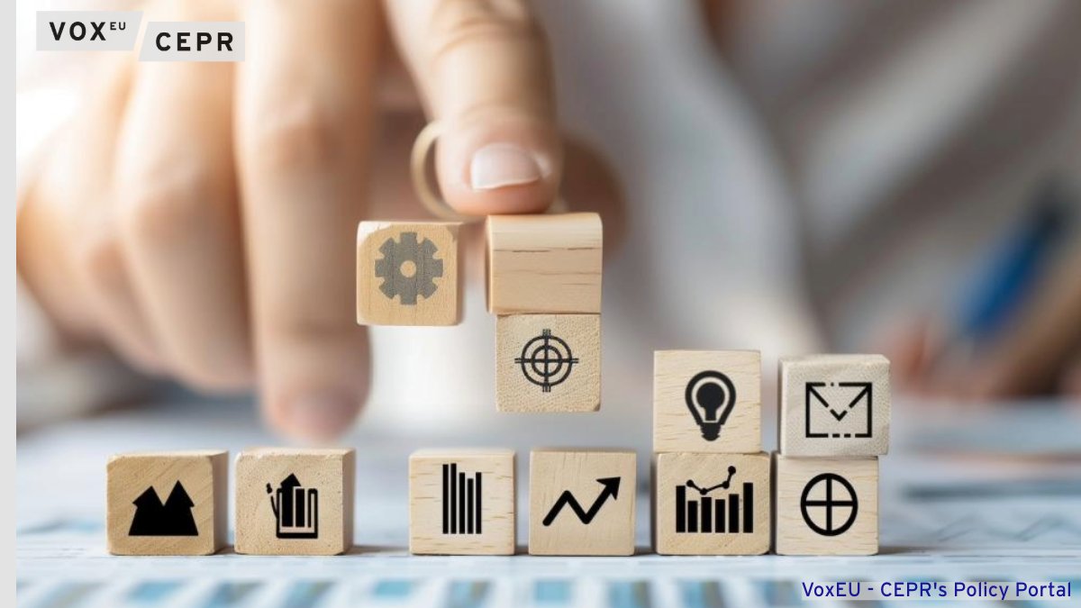 The #economics of organisational #strategy
Ghazala Azmat <a href="/sciencespo/">Sciences Po</a>, <a href="/FlorianEnglmai1/">Florian Englmaier</a>, <a href="/agambardella61/">Alfonso Gambardella</a>, Maria Guadalupe <a href="/INSEAD/">INSEAD</a>, <a href="/raffasadun/">Raffaella Sadun</a>, Catherine Thomas <a href="/LSEnews/">LSE</a> 
ow.ly/W3sc50TiEE3