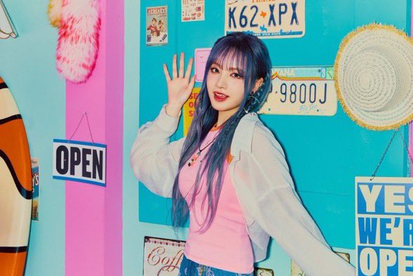 IIVEofficial's tweet photo. IVE "ALIVE" EP 1st Concept Photos for Jang Wonyoung, Leeseo and Liz.

ALIVE CONCEPT PHOTO

#IVE2ndJapaneseEP
#IVE_ALIVE #ALIVE 
#JANGWONYOUNG 
#LEESEO 
#LIZ https://t.co/FIsrruKrDg