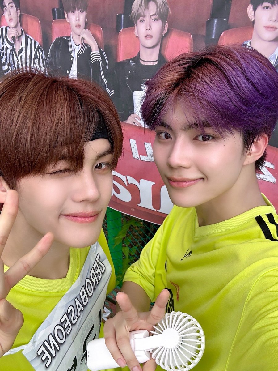 ZB1_official's tweet photo. _𝗭𝗘𝗥𝗢𝗙𝗢𝗖𝗨𝗦

풋살의 사전적 의미
: 훈훈함을 풍기며 여러 제로즈들의 마음을 훔치는 행위

#ZEROBASEONE #ZB1
#제로베이스원 https://t.co/iELvWHXwuz
