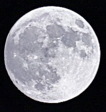 「月」
#ファインダー越しの世界 
#月
#十五夜
#月きれい