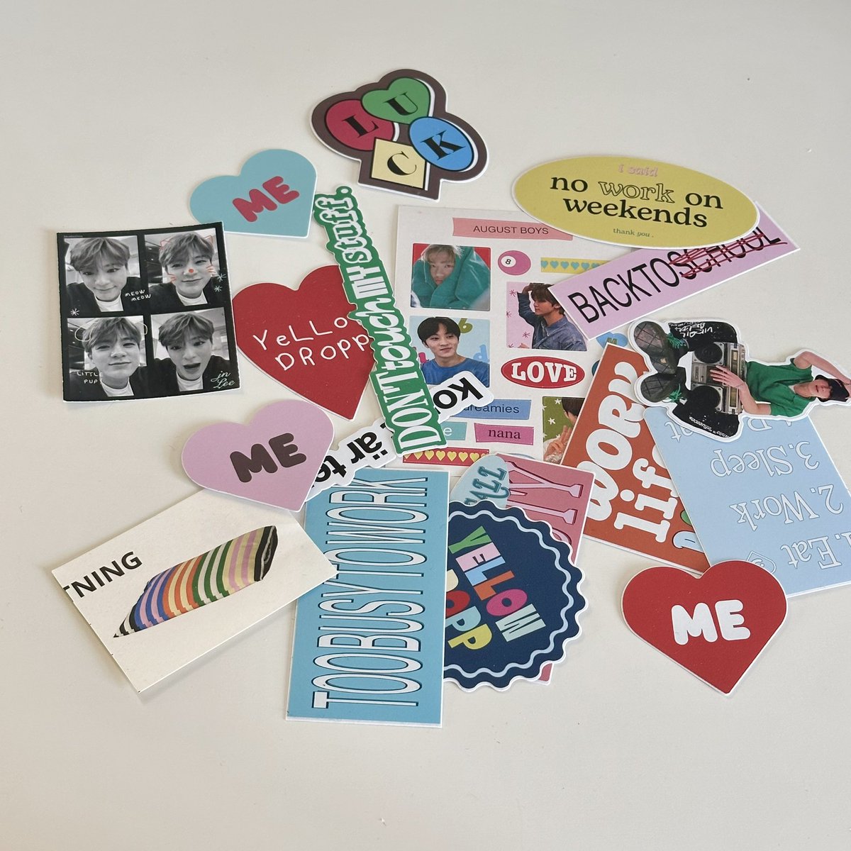 blueblo0ms's tweet photo. stuff 🐕‍🦺👔🍐♥️ https://t.co/BZ3lkAV7a9
