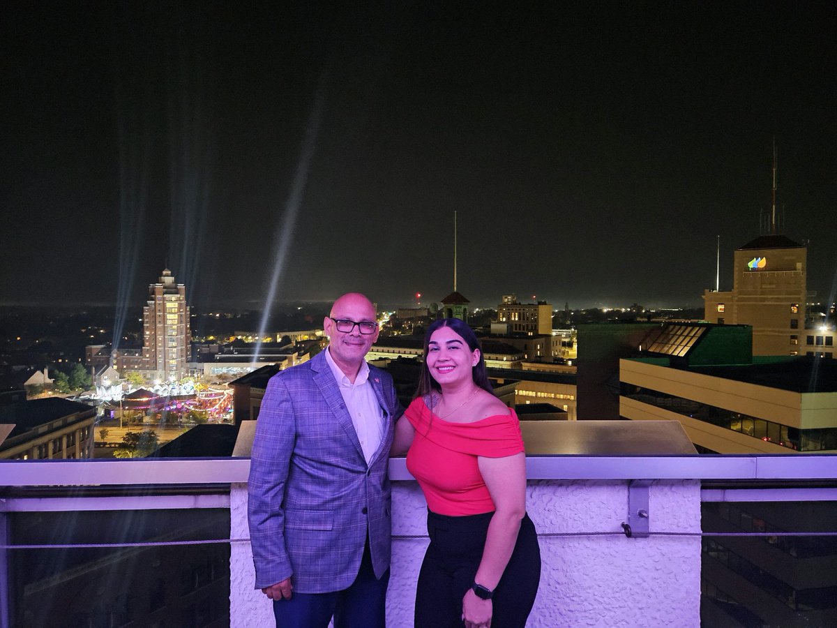 next_steps_roc's tweet photo. Had a great evening at The Penthouse with friends and ran into good people like Naydaly Ortolaza and her husband.
A big thanks to Warren Miller and Evans Bank for the warm hospitality.
#TeamVazquez | #PuttingPeopleFirst | #BecauseICare | #NextSteps | #CountyClerkVision https://t.co/ATx1sQSyLs