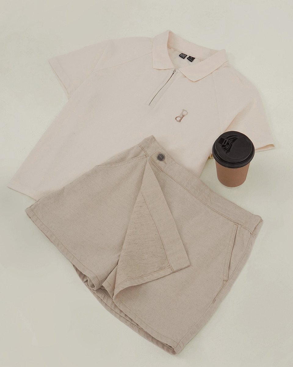 PENSHOPPE's tweet photo. #ClubPEN Cassy is your go-to source for campus news, served with a side of preppy chic. ☕️

Shop the look in stores or at 🌐 https://t.co/dMvf4gQJ5g, with buy online and pick-up in store option.

🇵🇭 Also available in Shopee, Lazada, Zalora, and Tiktok Shop.

#PENSHOPPE https://t.co/Q6a9eT1KzY