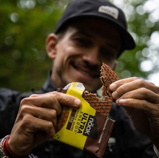 TerritorioTrail's tweet photo. Los consejos nutricionales de Mathieu Blanchard para afrontar con éxito un ultratrail: antes de la carrera. | ¿Cuál es el mejor plan de nutrición para triunfar en un ultra? ¿Qué consejos dietéticos deberías seguir para tu próximo objetivo? Mathieu Blanchard revela sus mejores consejos en este artículo. ‘NÄAK TIPS’ es nuestra nueva serie de artículos en la que los atletas profesionales de Näak comparten sus conocimientos y experiencias para ayudarte a alcanzar tus objetivos el día de la carrera.
https://t.co/pOD7VUVAwW