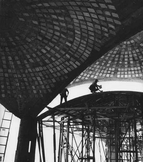 areasvellas's tweet photo. Olivetti factory, São Paulo...1956-61
Marco #Zanuso 1916-2001
#architecture #arquitectura #construction
https://t.co/nlvX0e8EtT https://t.co/ReWSYkcd8O