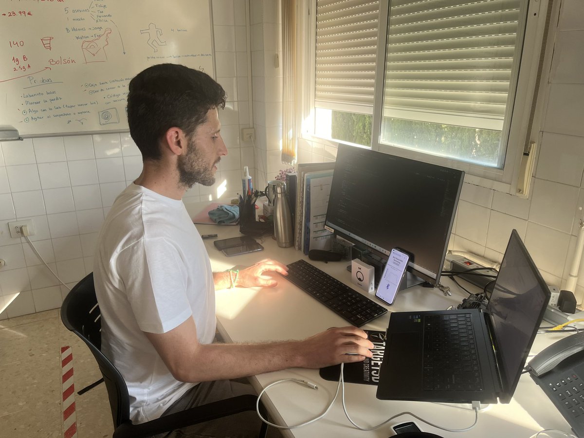 El estudiante de doctorado del grupo <a href="/gissuex/">giss</a> Fernando Aranda Polo ha resultado beneficiario de uno de los cinco contratos predoctorales de la Junta de Extremadura en el ámbito de la salud y el bienestar. Un reconocimiento muy merecido, ¡enhorabuena Fer!