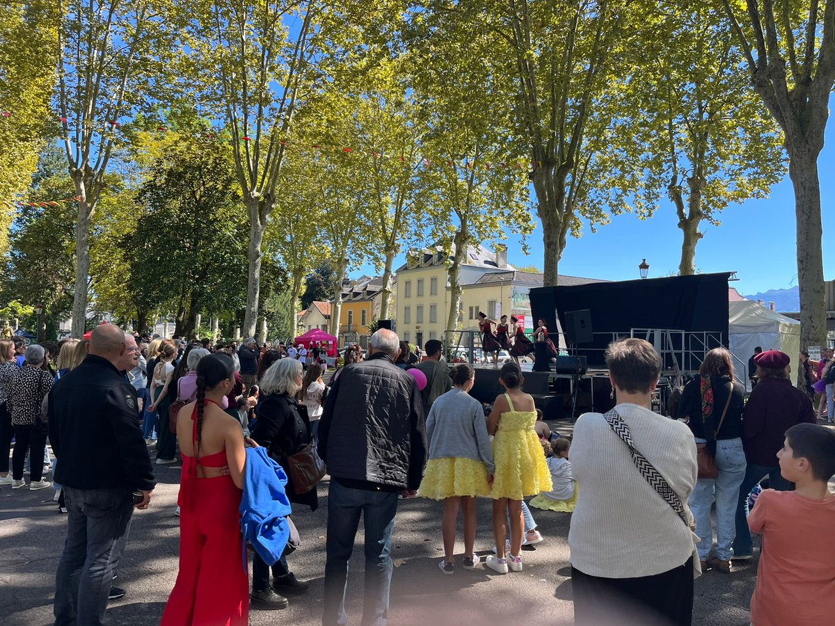 📸 Retour en images | Fête des associations 2024 

Samedi dernier, 120 associations oloronaises ont pu mettre en avant et faire connaître leurs  activités : culture, sport, santé, jeunesse, etc. Il y en avait pour  tous les goûts ! Merci à toutes et à tous