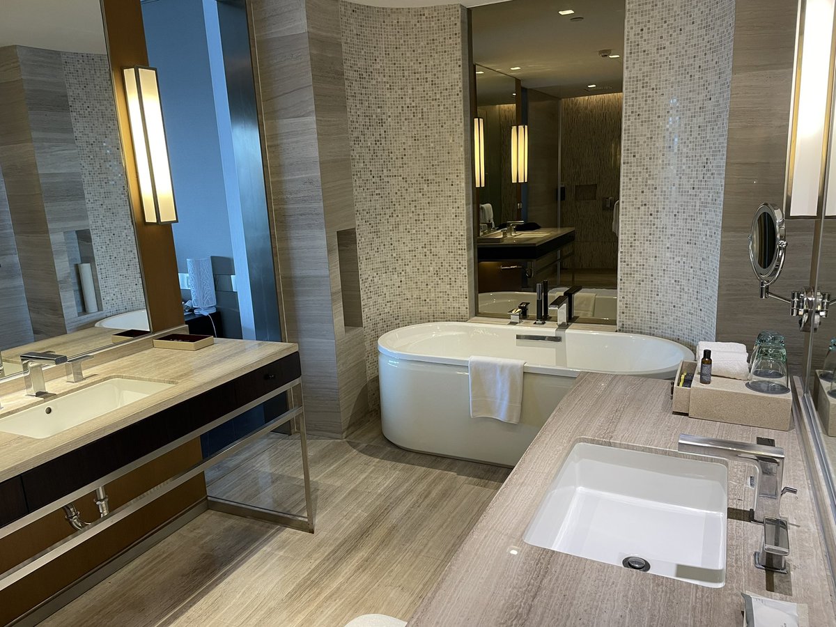 asdfg74138178's tweet photo. Westin https://t.co/jl2kdXes5F
