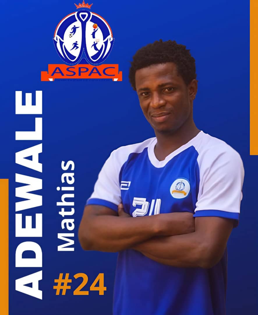 AspacBenin's tweet photo. Mercato 🔵⚪

#Adéwalé #MATHIAS a paraphé un contrat de deux ans avec ASPAC FC. L'ancien arrière droit de #LOTOPOPO a opté pour la tunique Bleue et blanc. 

Bienvenu à toi MATHIAS chez les Portuaires ⚓

@portdecotonou 
@433 
@AblamGnamesso 
#football 
# https://t.co/G6w3dlvE8h