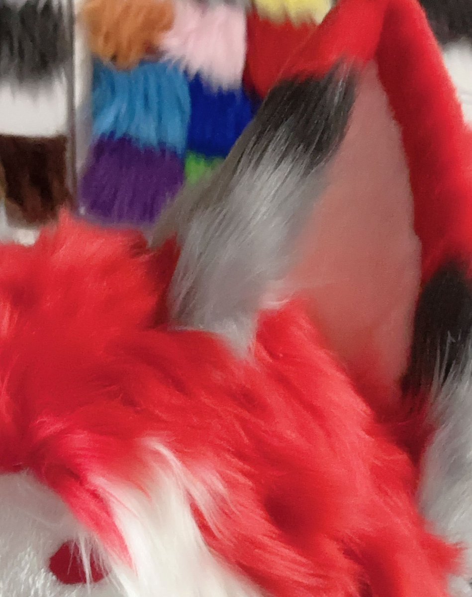 做完了但是委托人要求暂时保密
先发个小耳朵❤️🖤🤍