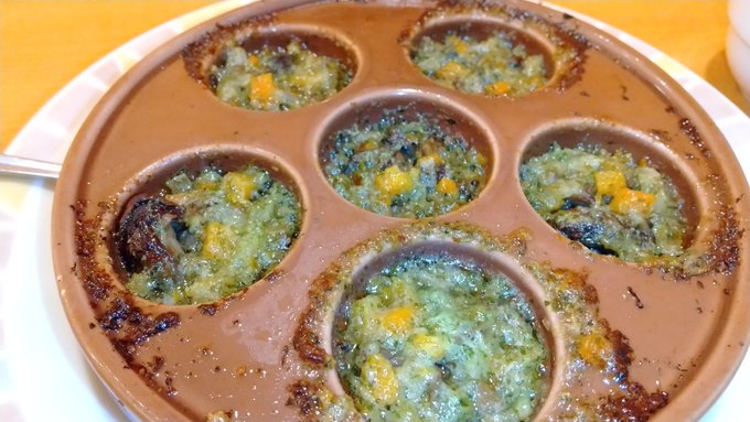 お昼はサイゼリヤ行ってきちゃった♪( '∀`)

おかしい…w
サイゼリヤ、リーズナブルなはずなんだけど
僕が行くと1人で3千円越える…w(;'∀`) 