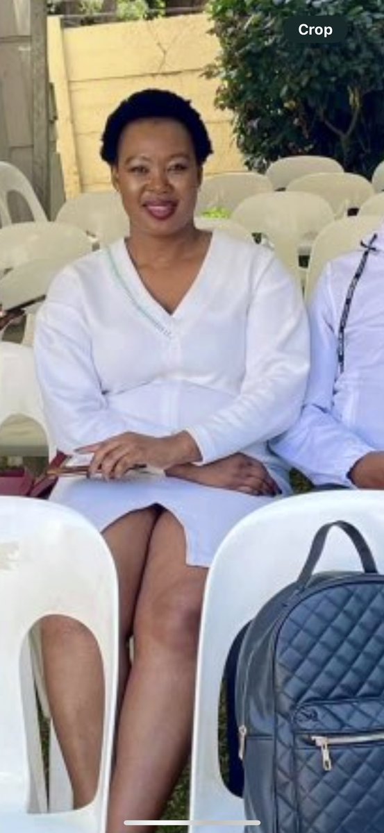 Nhleiks5's tweet photo. Stella Ndabeni- Abrahams deleted her Pravin Gordhan post, Twitter people don't play😃😃😃😃 https://t.co/kE7MpSFAEf