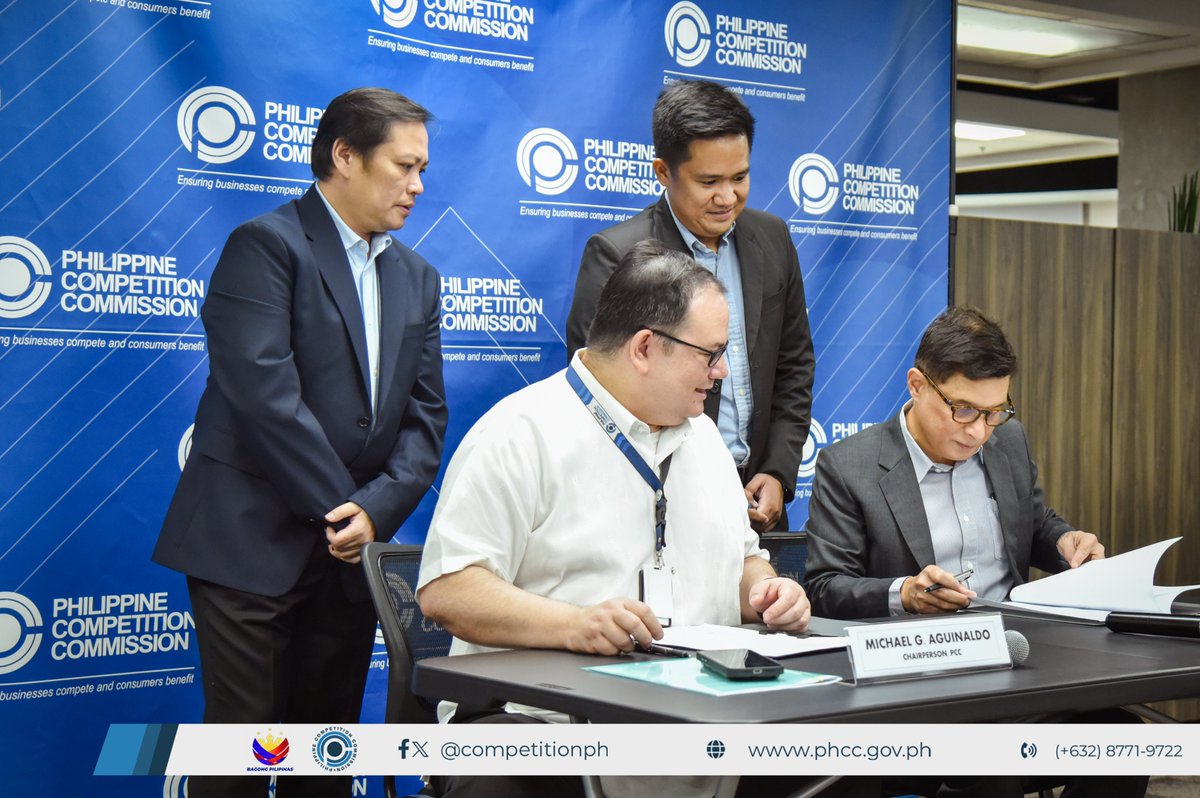 CompetitionPH's tweet image. The Philippine Competition Commission (PCC) has secured a significant boost to its advocacy after SM Prime Holdings, Inc. (SMPHI) committed to promote fair market competition among its stakeholders nationwide.

Read: bit.ly/PCC-SM-MOC