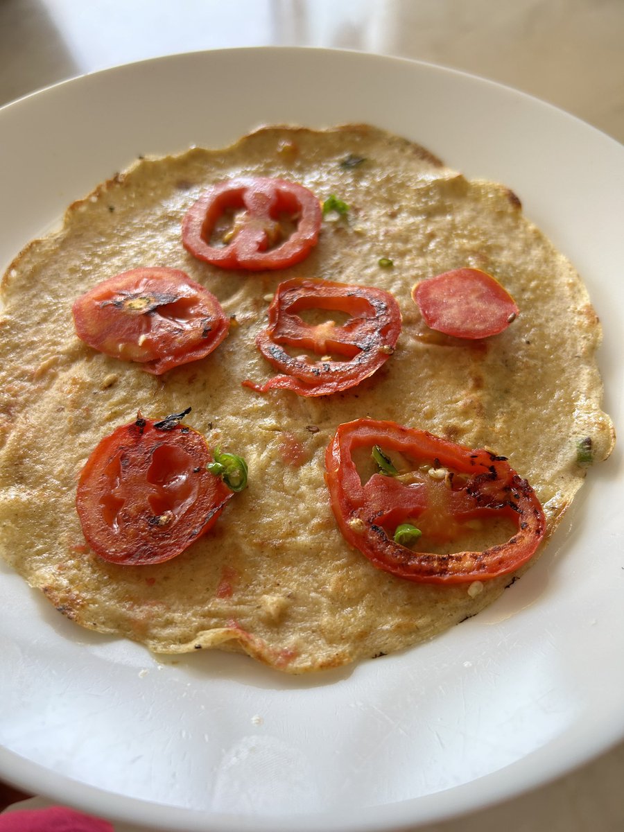 ujjwalabaxi's tweet image. Guess the ingredients of this dosa?
#dosa #multigrain