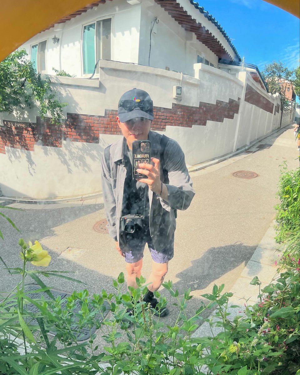 이런 편한 모습의 준면이가 넘 좋아...🫶🏻
준면아 푹 쉬고 맛있는 것두 많이 먹구! 
좋은 사람들과 행복한 시간 보내🥰