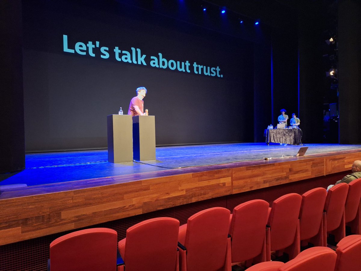 dbpedia's tweet image. Today&apos;s keynote “Keynote: Trust me, I’m a Human” follows now from Ruben Verborgh from @ugent at the #DBpediaDay. #SemanticsConf #SemanticWeb
