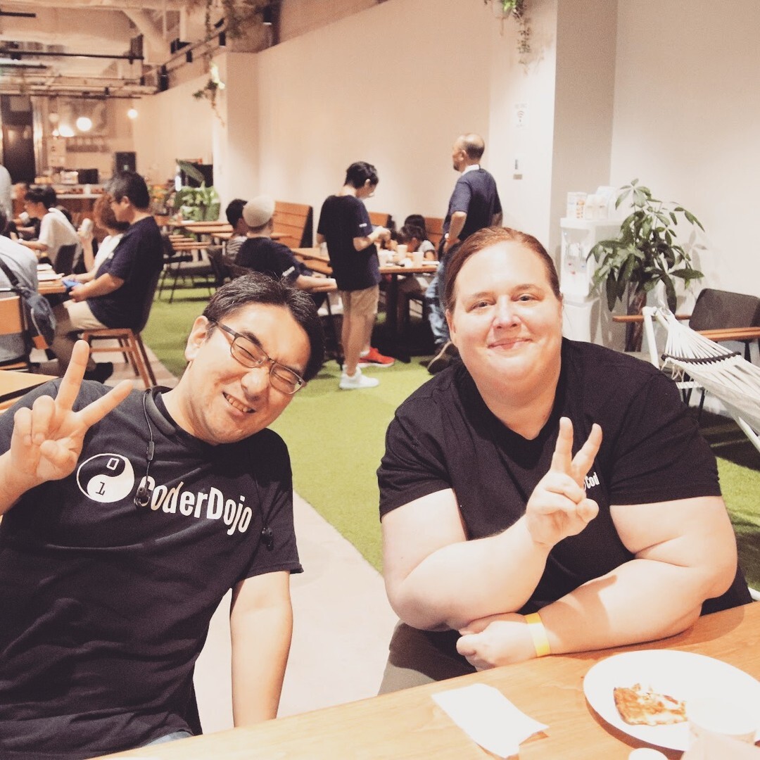 安川要平/Yohei Yasukawa (@yasulab) on Twitter photo Finally met Sonja at <a href="/CoderDojo/">☯CoderDojo☯</a> Foundation in person!! 🌐✨ 国際的な連携のため、数年間にわたって継続的にミーティングしている <a href="/CoderDojo/">☯CoderDojo☯</a> 財団の Sonja さんとお会いしました!! 🤝💖 #DojoConJapan
📸 Credit: Ken Morita, DojoCon Japan 2024 Finally met Sonja at <a href="/CoderDojo/">☯CoderDojo☯</a> Foundation in person!! 🌐✨ 国際的な連携のため、数年間にわたって継続的にミーティングしている <a href="/CoderDojo/">☯CoderDojo☯</a> 財団の Sonja さんとお会いしました!! 🤝💖 #DojoConJapan
📸 Credit: Ken Morita, DojoCon Japan 2024